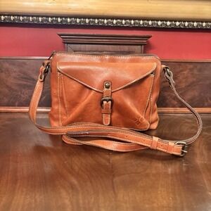 Patricia Nash Avellino‎ Crossbody Bag Smooth Leather Chestnut Brown Flap Purse